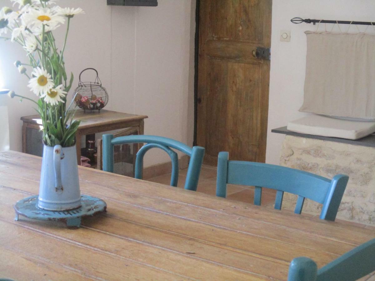 La Grange Aux Hirondelles Bed & Breakfast Sancoins Exterior foto