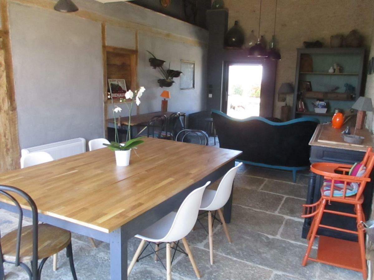 La Grange Aux Hirondelles Bed & Breakfast Sancoins Exterior foto